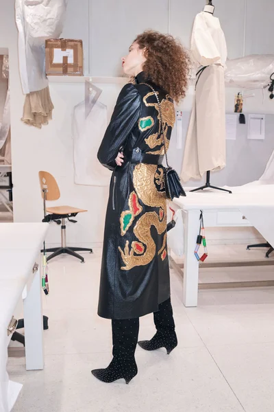 Look 11